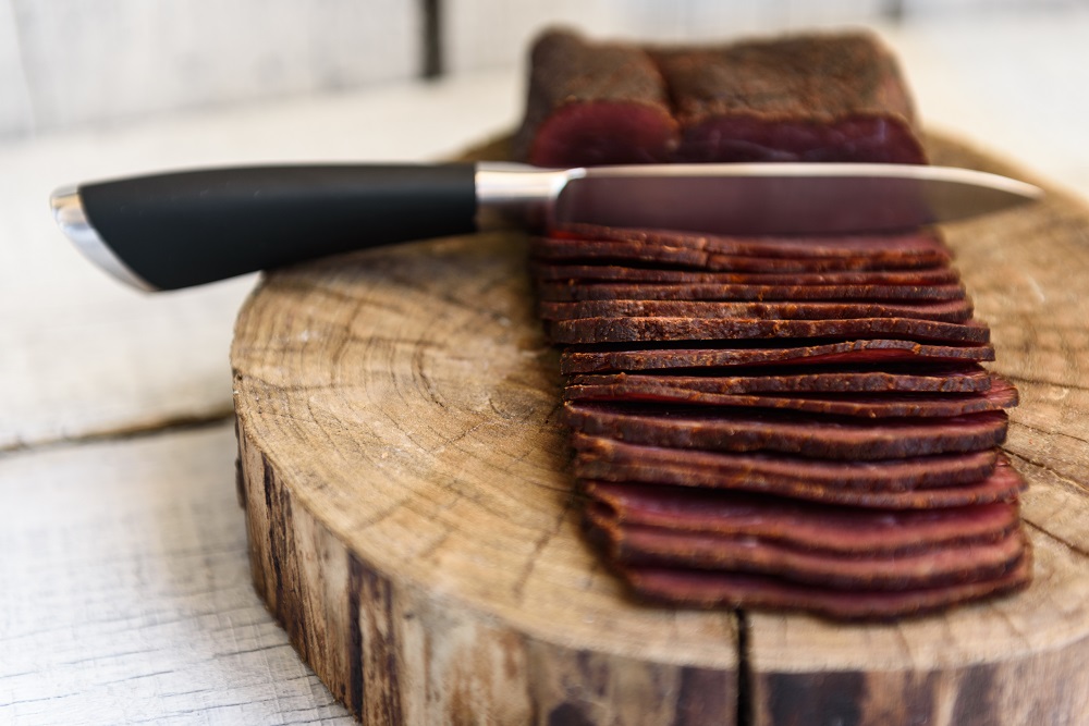 Naminiai ūkininkų mėsos gaminiai – tradicija ir skonis mūsų namuose