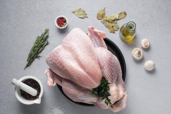 Velykinio stalo pažiba – kalakutas: kaip iškepti, kad mėsa būtų sultinga? (Receptas)