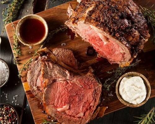 Lietuviai jautieną atranda iš naujo: žinomas šefas atskleidė tobulai paprastą jautienos su česnaku receptą