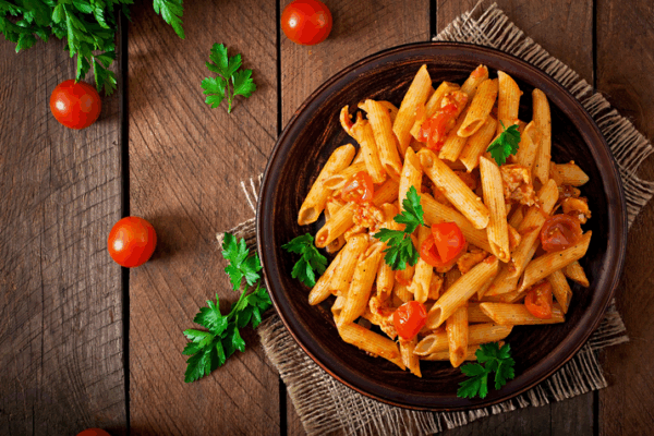 Ar žinojote, kad makaronų forma gali lemti patiekalo skonį? Štai kaip išsirinkti tinkamiausią