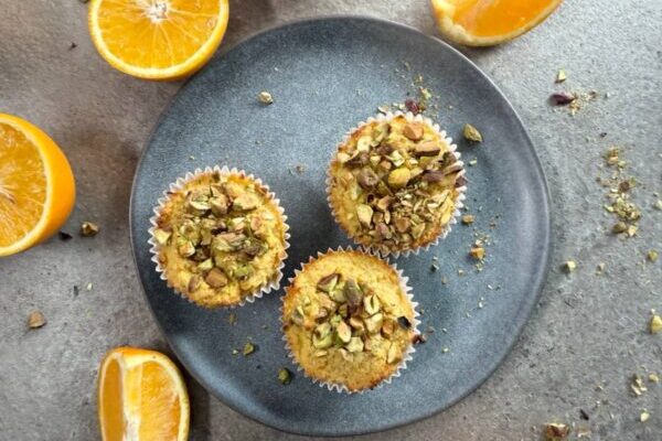 Tokių keksiukų dar neragavote: tinklaraštininkė dalinasi apelsinais dvelkiančiu receptu be glitimo