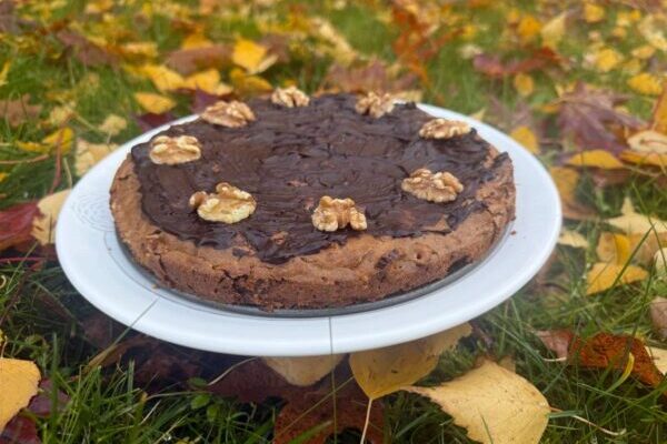 Ruošiantis pyragų dienai tinklaraštininkė „Valgė spalvė“ pasidalijo išskirtiniu kavos pyrago receptu: be pridėtinio cukraus, bet pilnas skonio